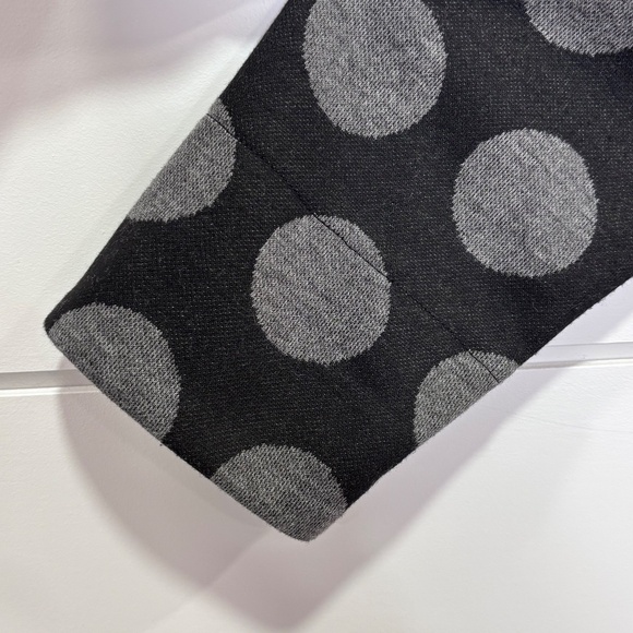 Motion made in Canada black and grey polka dot swing style button up cardigan - Picture 4 of 15